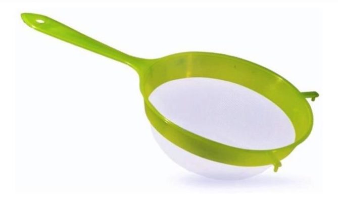 Colador plastico con malla N° 19